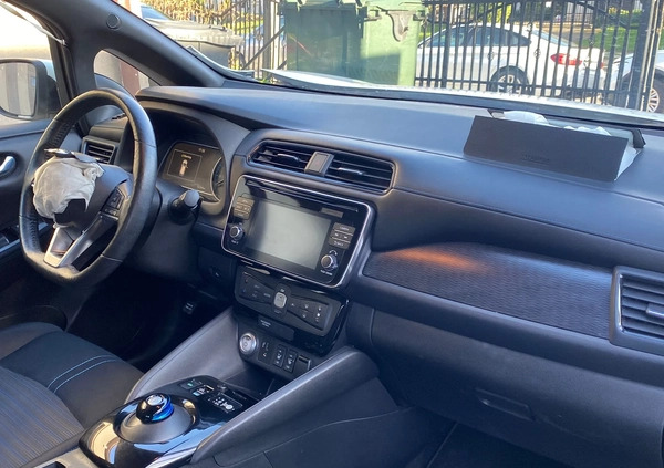 Nissan Leaf cena 31900 przebieg: 53000, rok produkcji 2018 z Mogielnica małe 191